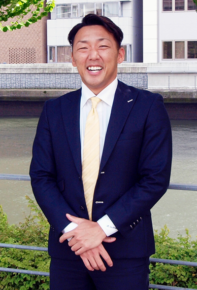 内丸　涼平